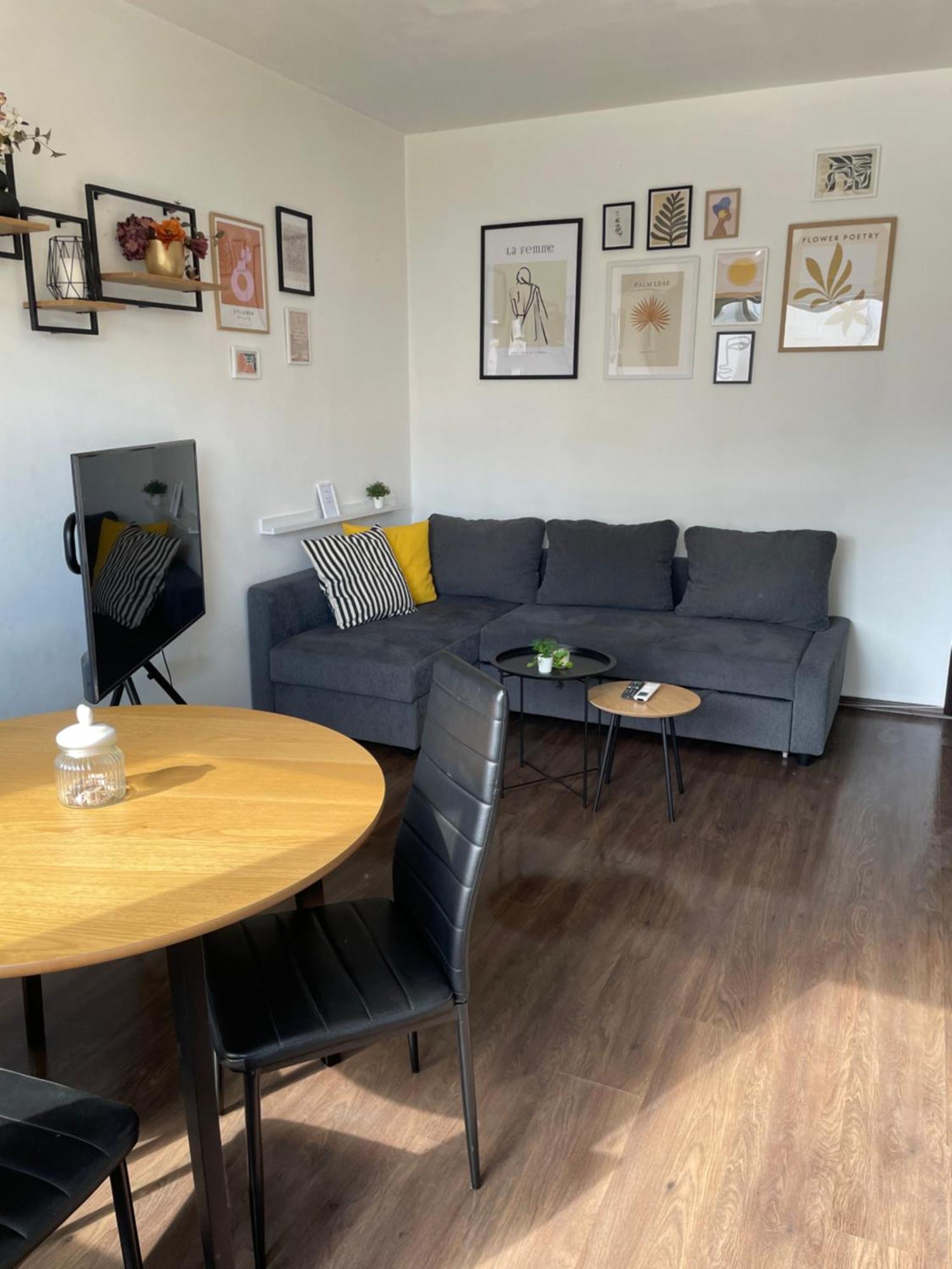 Cozy Free Parking Wi-fi Netflix